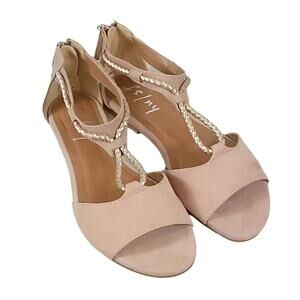 French Sole fs/ny Quotable Sandals in Nude Nubuck